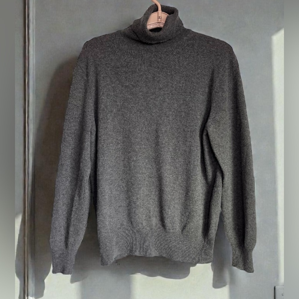 Theory Cashmere Sweater Turtleneck Sz P Gray Minimalist Lightweight Top XS Women